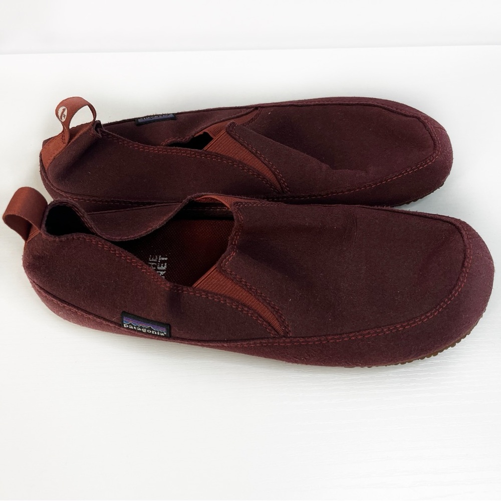 Patagonia Women's Slip-On Mules in Deep Maroon